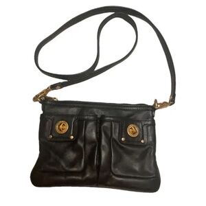 Elegant Black Leather Crossbody Bag